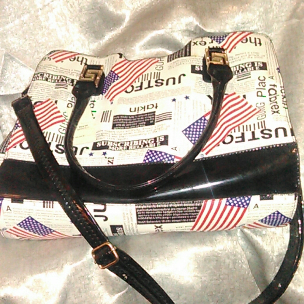 💛💛💛 Newspaper n Flag crossbody